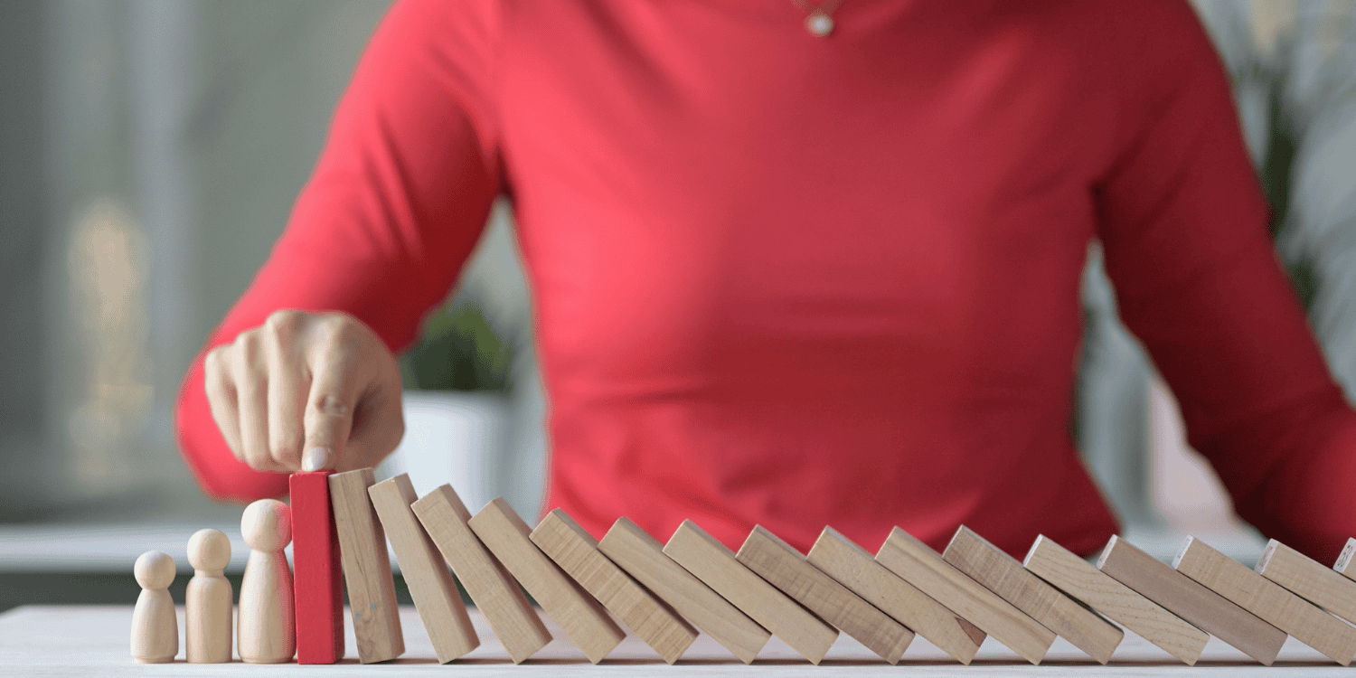 Crisis Management Strategies Hand Stopping the Domino Falling of Business Risks in a Corporate Environment